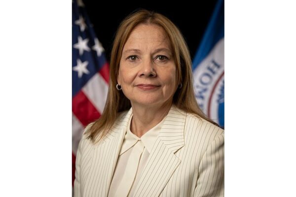 Mary Barra: Pioneering Leadership in the Automotive Industry Mary Barra
