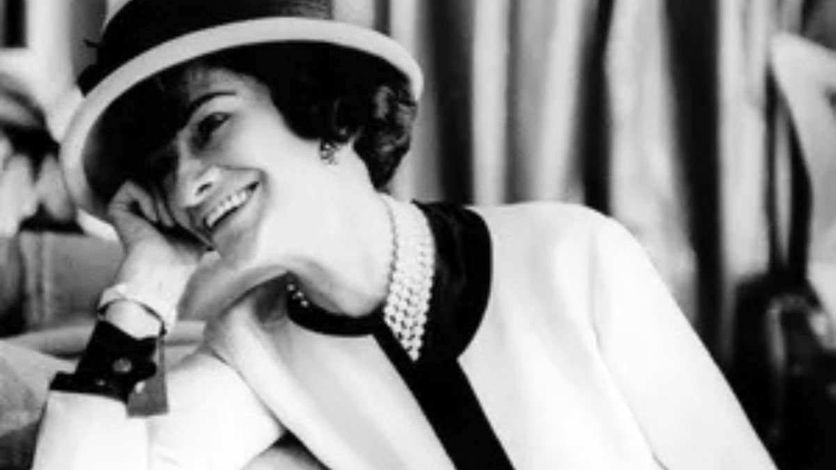 Coco Chanel: The Pioneer of Minimalism in Fashion